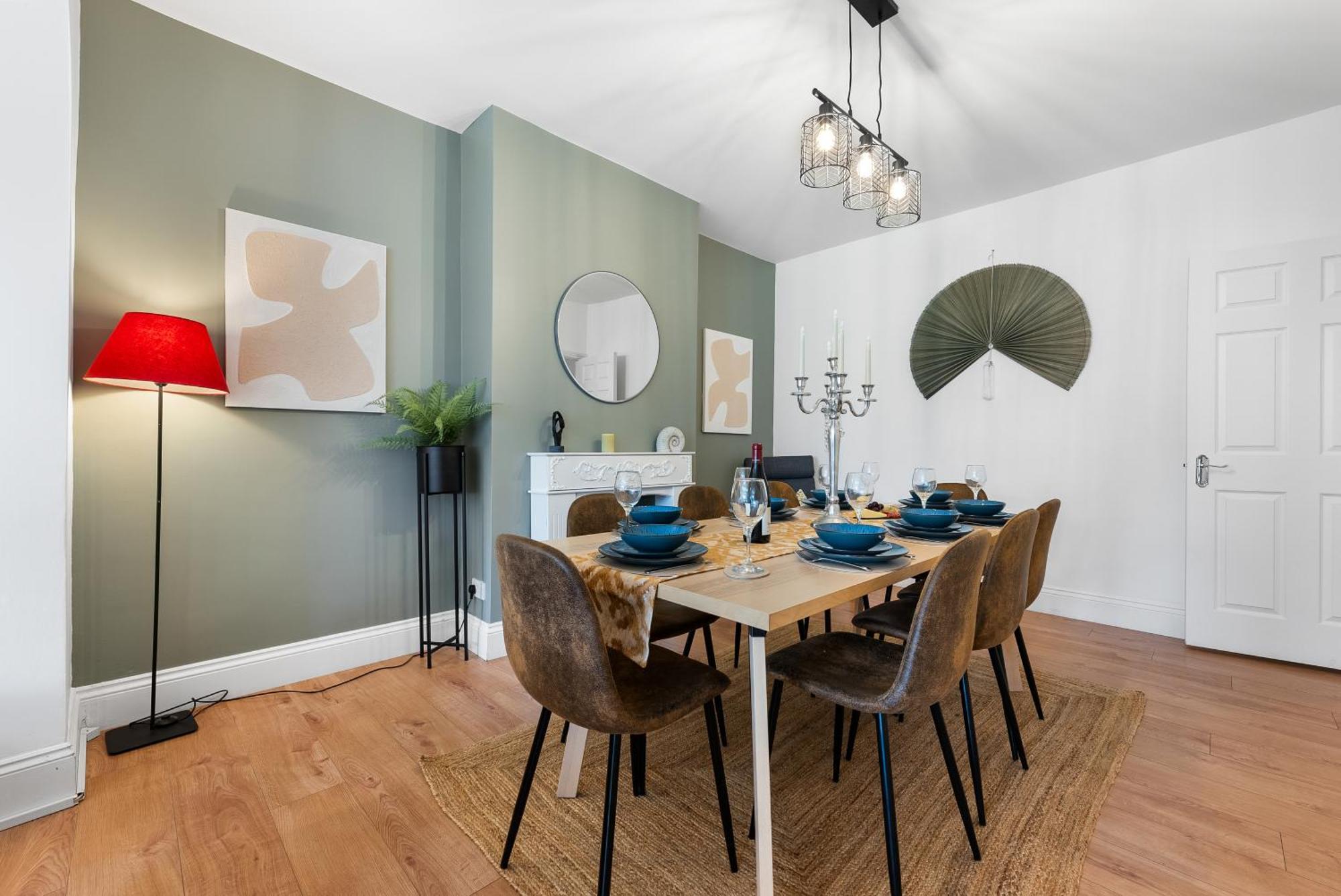 Long Term And Summer Special Offer! 5-Bedroom Spacious, Stunning Design, Sociable Areas & Cosy House Near South Downs Park, Sleeps 11 With Games Room, Private Parking And Garden- By Blue Puffin Stays Waterlooville Exterior photo