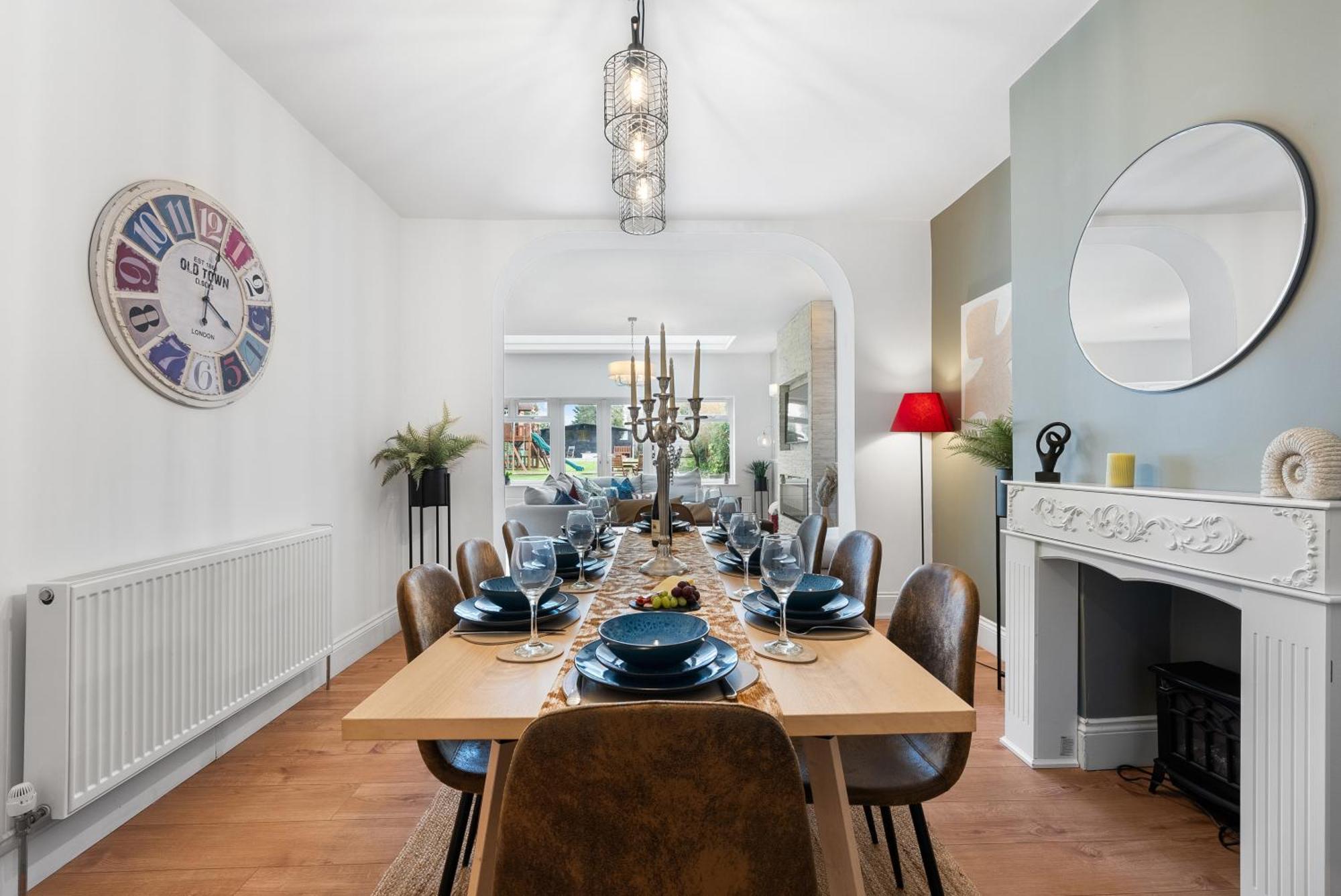 Long Term And Summer Special Offer! 5-Bedroom Spacious, Stunning Design, Sociable Areas & Cosy House Near South Downs Park, Sleeps 11 With Games Room, Private Parking And Garden- By Blue Puffin Stays Waterlooville Exterior photo